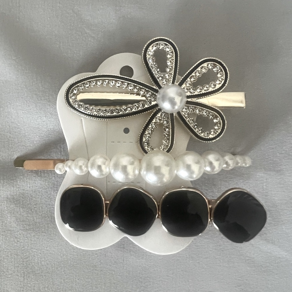 New barrette sets, please see listing.